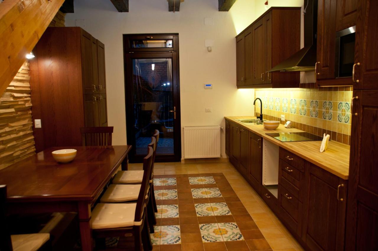 Arina Apartments ブラショフ エクステリア 写真